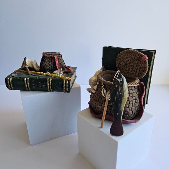 Vtg Fishing Desk Set Figurines with Tackle and Creel Small Resin Bookend - Picture 3 of 16